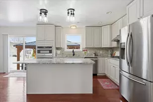 3338 Bradbury Rd, Madison, WI 53719 - Photo 17