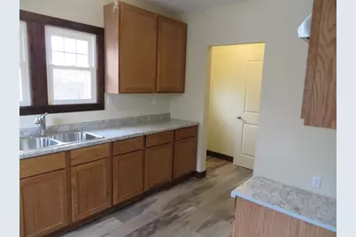 108 N Pearl Street, Janesville, WI 53548 - Photo 9