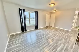 3107 Glenbarr Dr, Janesville, WI 53548 - Photo 5