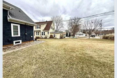 608 19th Avenue, Monroe, WI 53566 - Photo 9
