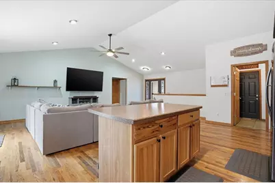 W9072 Hilltop Road, Portage, WI 53901 - Photo 11