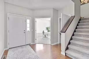 466 Crescendo Dr, Sun Prairie, WI 53590 - Photo 9