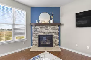 466 Crescendo Dr, Sun Prairie, WI 53590 - Photo 15