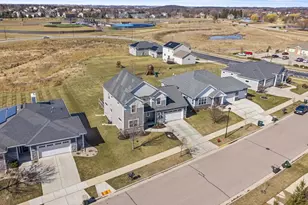 466 Crescendo Dr, Sun Prairie, WI 53590 - Photo 71