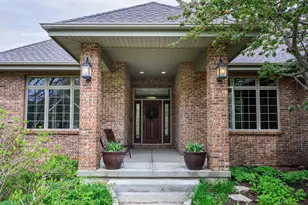 5774 Longwood Ln, Fitchburg, WI 53711 - Photo 3