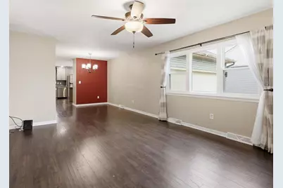 1112 Lombardi Way, Waukesha, WI 53186 - Photo 7