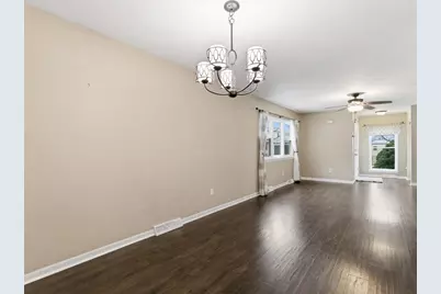 1112 Lombardi Way, Waukesha, WI 53186 - Photo 5