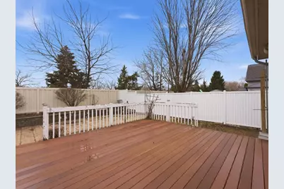 1112 Lombardi Way, Waukesha, WI 53186 - Photo 23