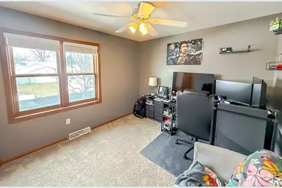 221 Overlook Terrace, Marshall, WI 53559 - Photo 11