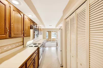 1506 Wheeler Road #H, Madison, WI 53704 - Photo 15