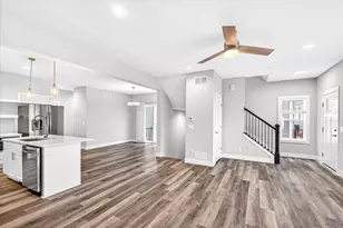 2817 Frisee Dr, Fitchburg, WI 53711 - Photo 7