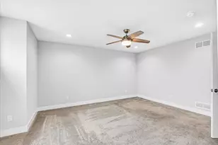 2817 Frisee Dr, Fitchburg, WI 53711 - Photo 27