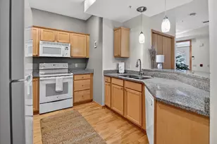 8242 Starr Grass Dr, Madison, WI 53719 - Photo 11