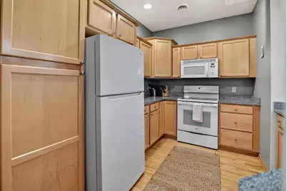 8242 Starr Grass Drive, Madison, WI 53719 - Photo 15