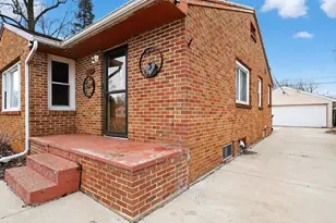 2020 S Cottage Ave, Beloit, WI 53511 - Photo 5