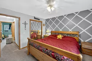 604 Robin Dr, Sun Prairie, WI 53590 - Photo 13