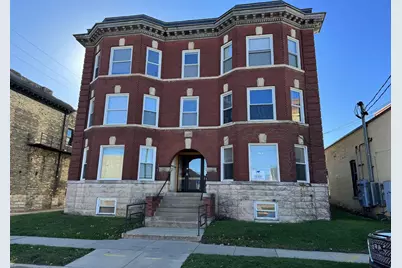 15 N High Street, Janesville, WI 53548 - Photo 1