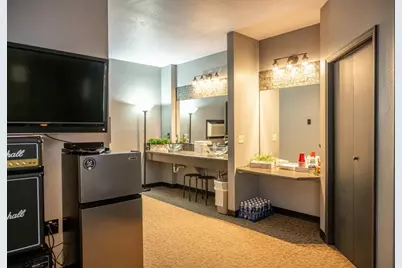 430 W Munroe Avenue, Wisconsin Dells, WI 53965 - Photo 35