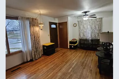 1925 Cleveland Street, Beloit, WI 53511 - Photo 11