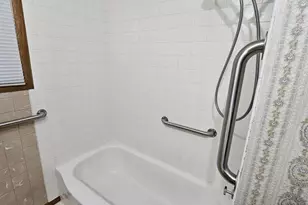 1925 Cleveland St, Beloit, WI 53511 - Photo 13