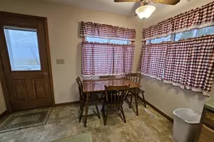 1925 Cleveland St, Beloit, WI 53511 - Photo 5