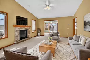608 Springbrook Cir, DeForest, WI 53532 - Photo 17