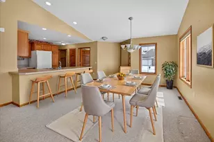 608 Springbrook Cir, DeForest, WI 53532 - Photo 9