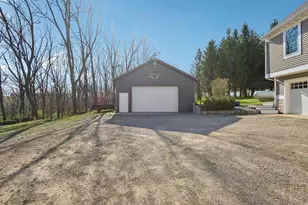 9224 Fargo Rd, Mount Horeb, WI 53572 - Photo 45