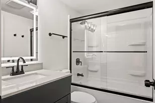 W5613 Cherokee Ln, New Lisbon, WI 53950 - Photo 19