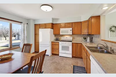 509 Westlawn Drive #5, Cottage Grove, WI 53527 - Photo 9