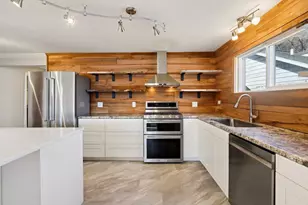 W10580 Tipperary Rd, Poynette, WI 53955 - Photo 11