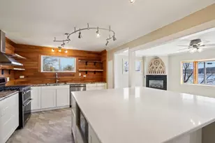 W10580 Tipperary Rd, Poynette, WI 53955 - Photo 13