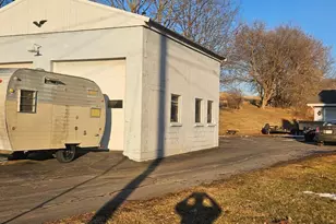 506 N Brooklyn Ave, Elroy, WI 53929 - Photo 5