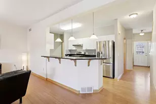 726 Clardell Dr, Sun Prairie, WI 53590 - Photo 3