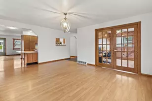 1310 W Circle Dr, Sparta, WI 54656 - Photo 9