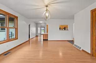 1310 W Circle Dr, Sparta, WI 54656 - Photo 11