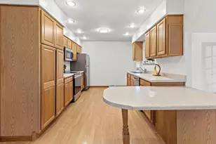 1310 W Circle Dr, Sparta, WI 54656 - Photo 7