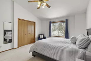 5121 Ridge Oak Dr, Madison, WI 53704 - Photo 3