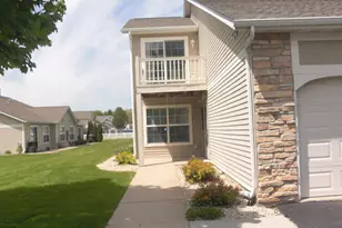 2530 Edgewood Dr, Beloit, WI 53511 - Photo 3