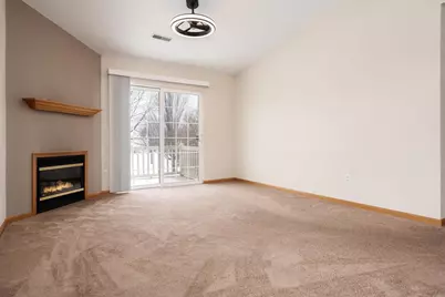 2530 Edgewood Drive #38, Beloit, WI 53511 - Photo 7