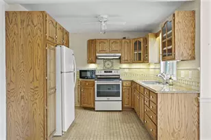 4902 Rothman Pl, Monona, WI 53716 - Photo 11
