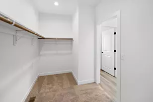 3822 N Woodbury Ln, Janesville, WI 53545 - Photo 25