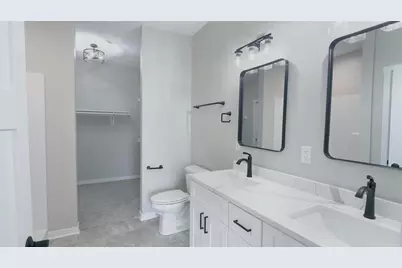 3822 N Woodbury Lane, Janesville, WI 53545 - Photo 9