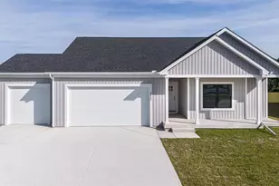 3822 N Woodbury Ln, Janesville, WI 53545 - Photo 1
