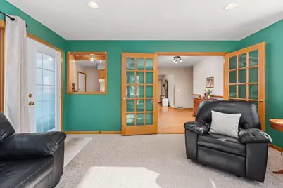 585 N Perry Parkway, Oregon, WI 53575 - Photo 9