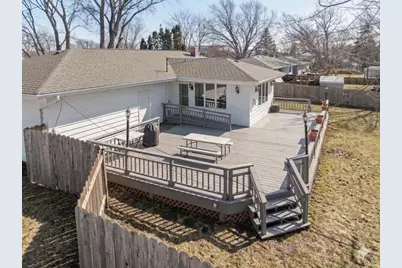 585 N Perry Parkway, Oregon, WI 53575 - Photo 3