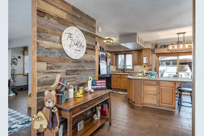 2414 W Avalon Road, Janesville, WI 53546 - Photo 7