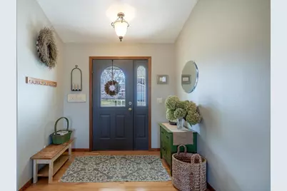 2840 Newport Avenue, Oshkosh, WI 54904 - Photo 3