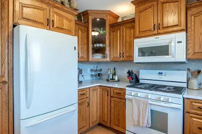 2840 Newport Avenue, Oshkosh, WI 54904 - Photo 17