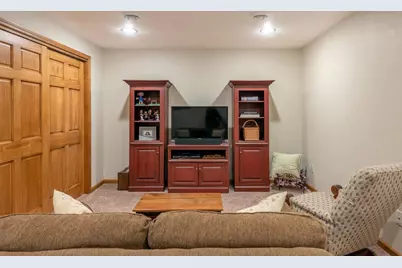 2840 Newport Avenue, Oshkosh, WI 54904 - Photo 37